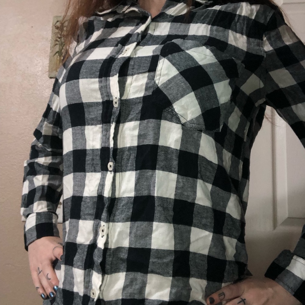 Black and white plaid flannel 🖤